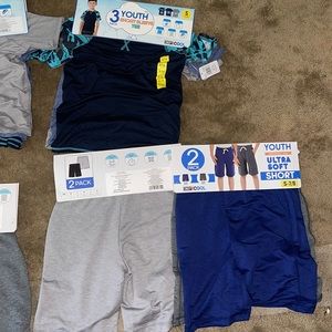 Boys size 7/8 short sleeve t with matching shorts 3 shirts & 4 shirts